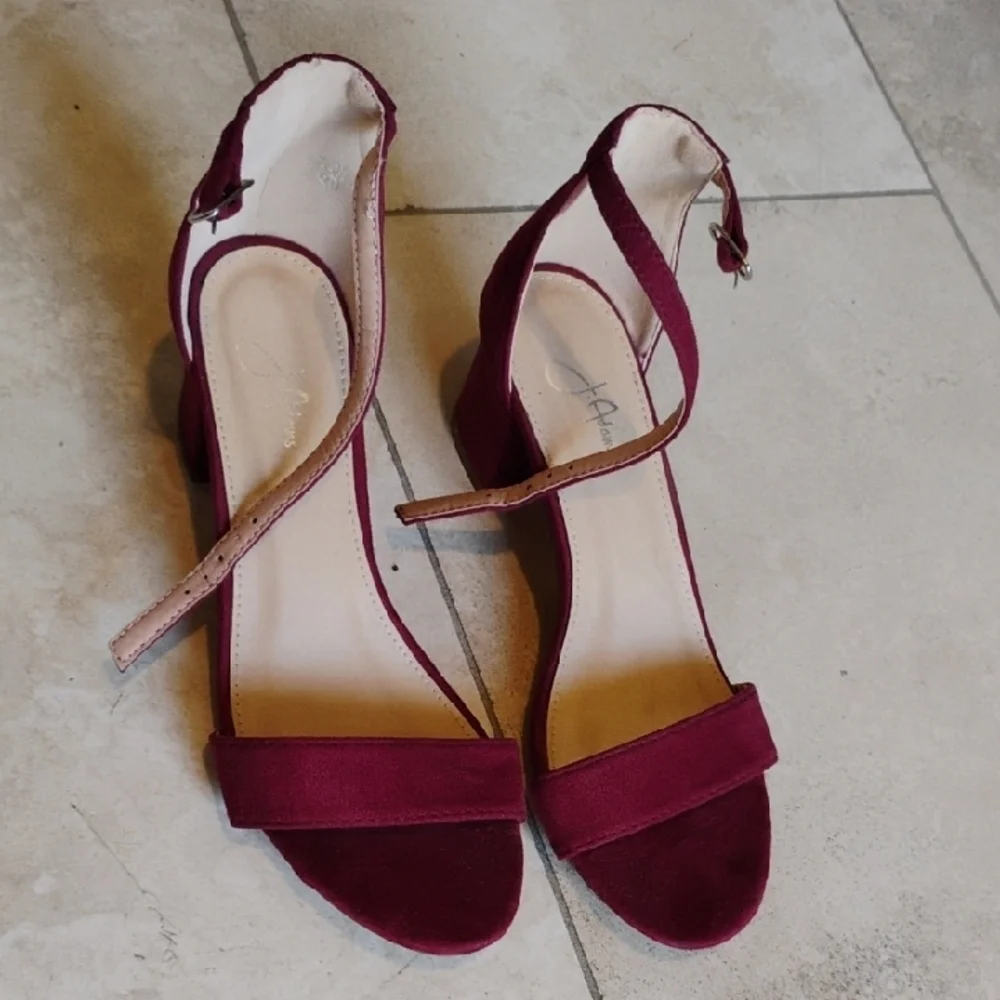 Chic Burgundy Heeled Sandals